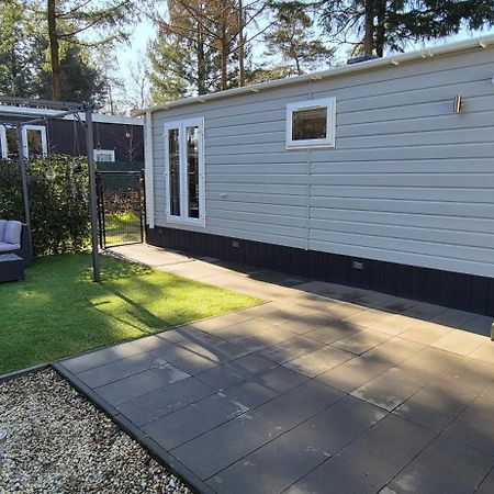 Het Veluwse Boshuisje Knus Chalet Met Omheinde Tuin Op De Veluwe Хундерло Экстерьер фото