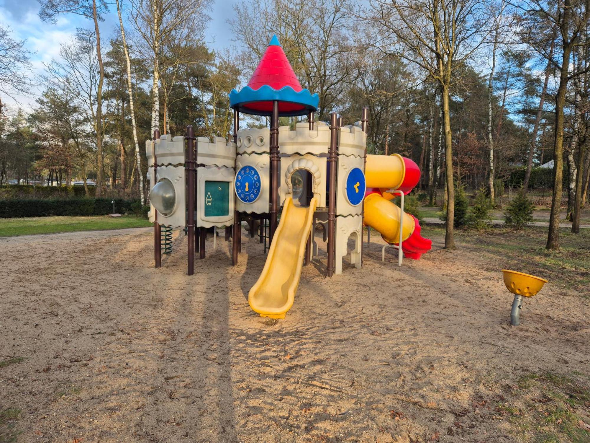 Het Veluwse Boshuisje Knus Chalet Met Omheinde Tuin Op De Veluwe Хундерло Экстерьер фото